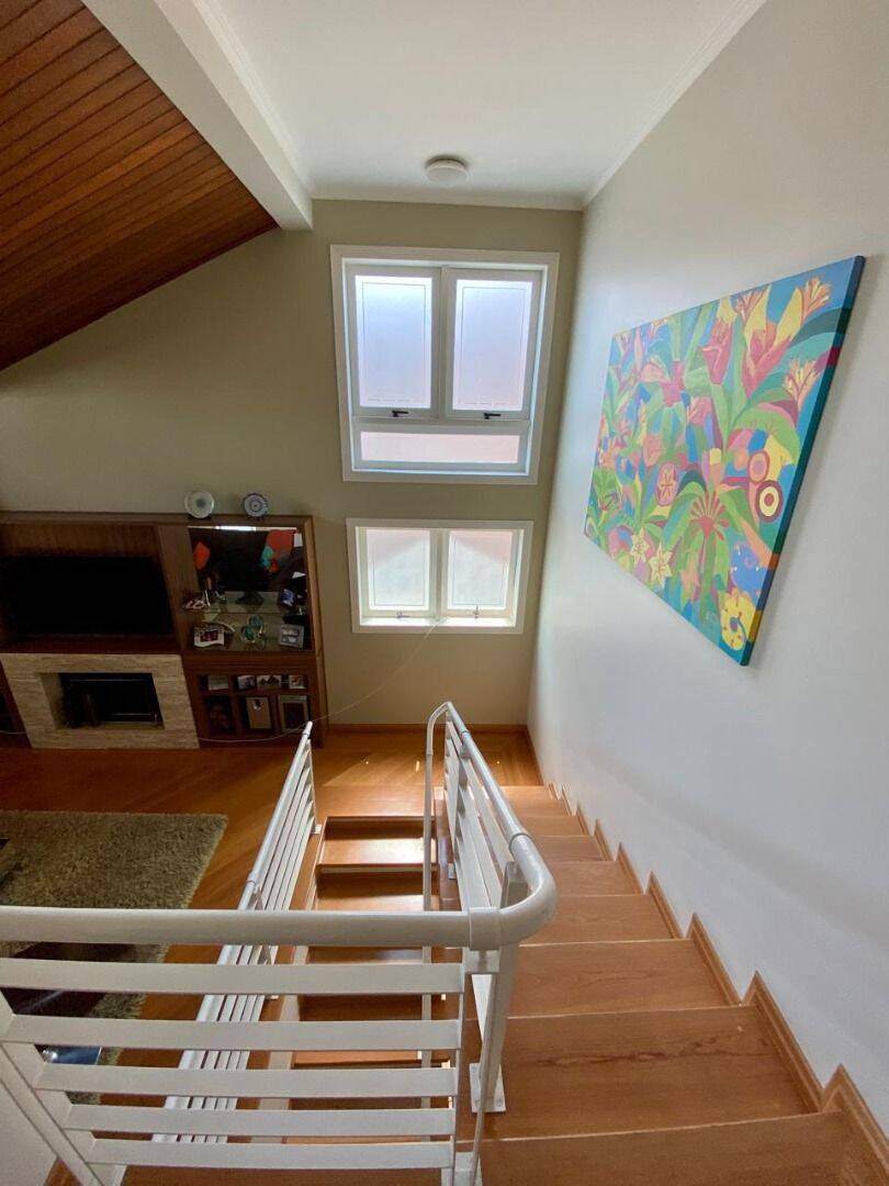 Sobrado com 3 dormitórios para locação, 300 m² por R$ 15.840/mês - Jardim Aquarius - São José dos Campos/SP