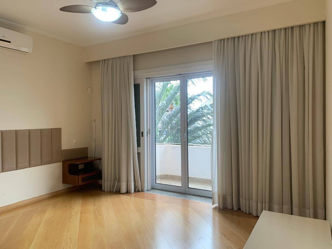 Sobrado com 3 dormitórios para locação, 300 m² por R$ 15.840/mês - Jardim Aquarius - São José dos Campos/SP