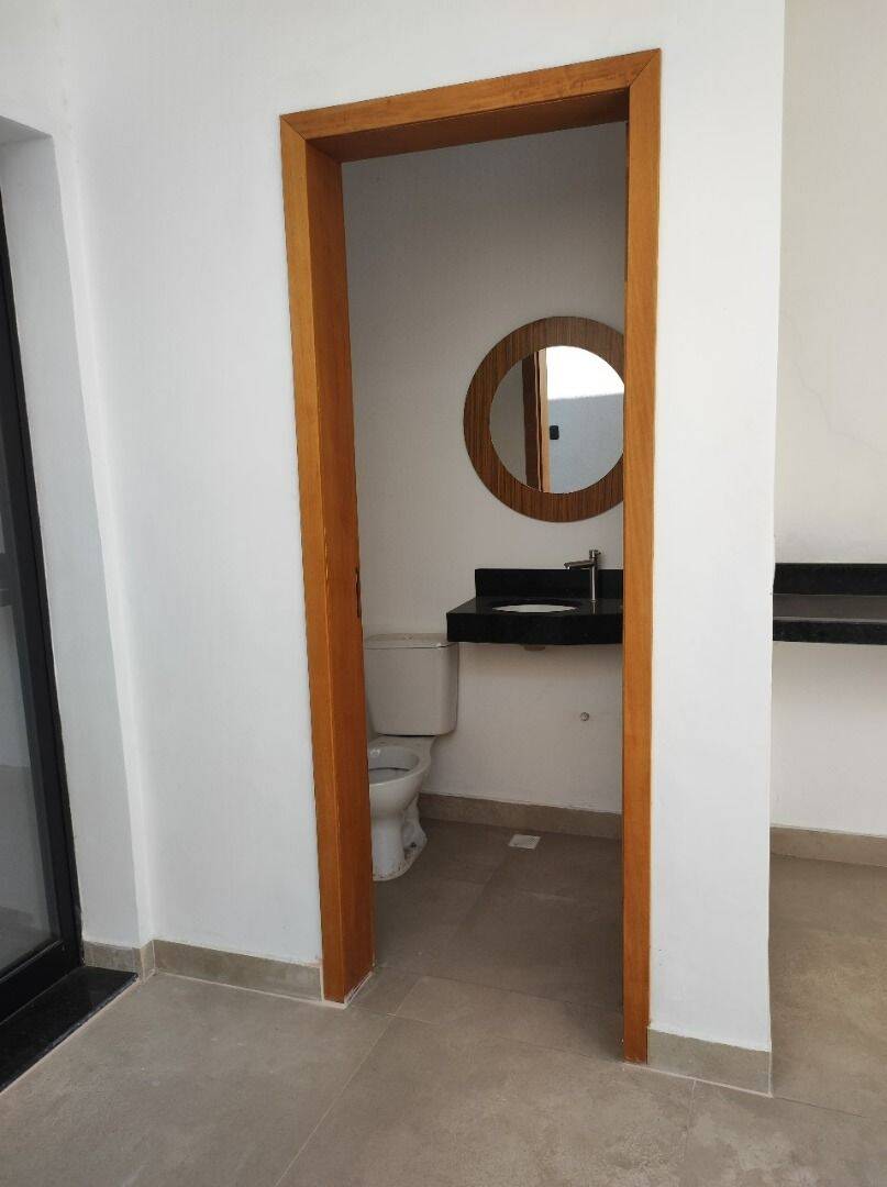 Casa com 3 dormitórios à venda, 135 m² por R$ 950.000 - Residencial Malibu - Caçapava/SP