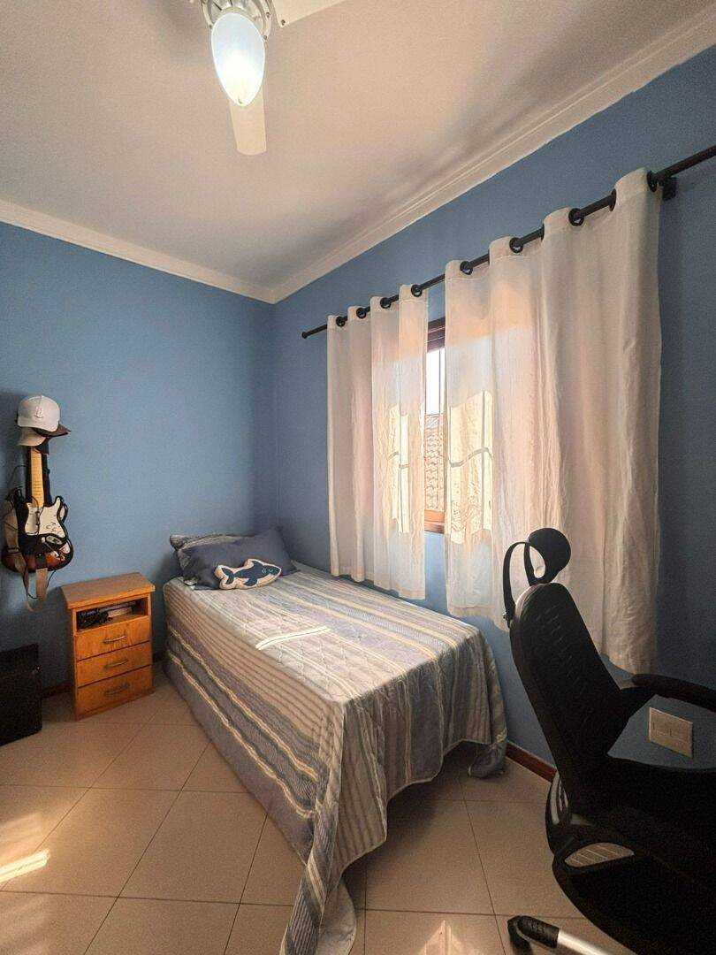 Sobrado com 4 dormitórios à venda, 175 m² por R$ 790.000,00 - Jardim das Indústrias - São José dos Campos/SP