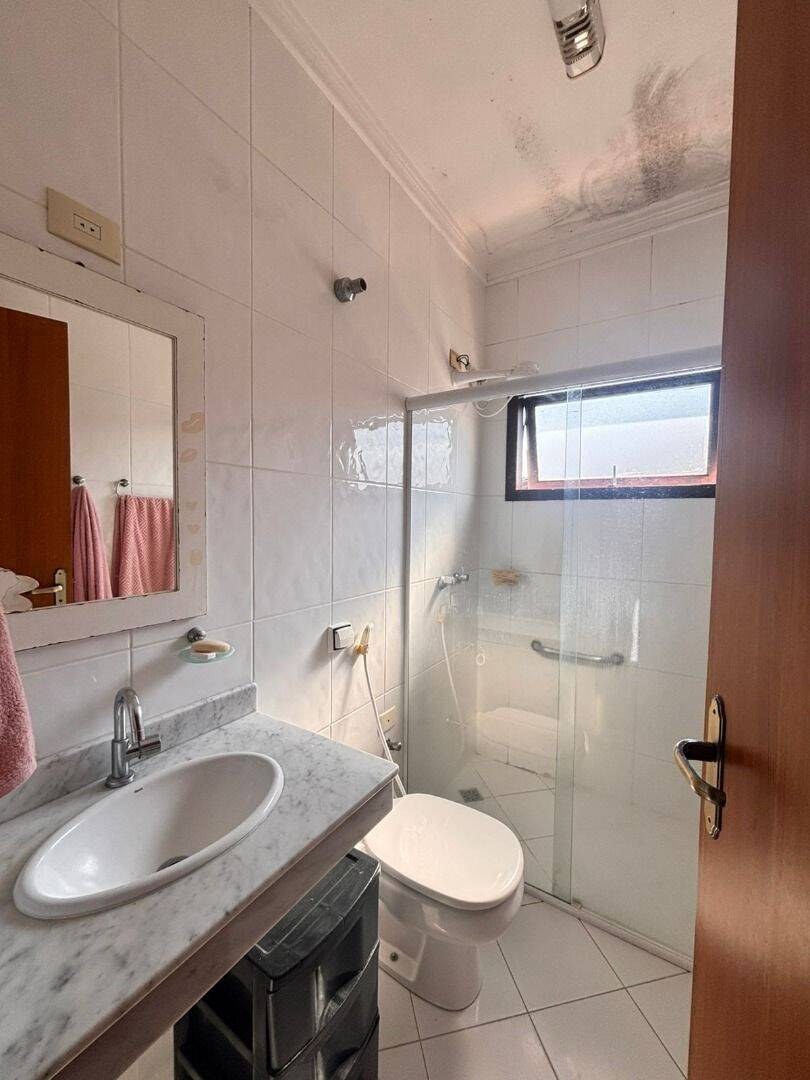 Sobrado com 4 dormitórios à venda, 175 m² por R$ 790.000,00 - Jardim das Indústrias - São José dos Campos/SP