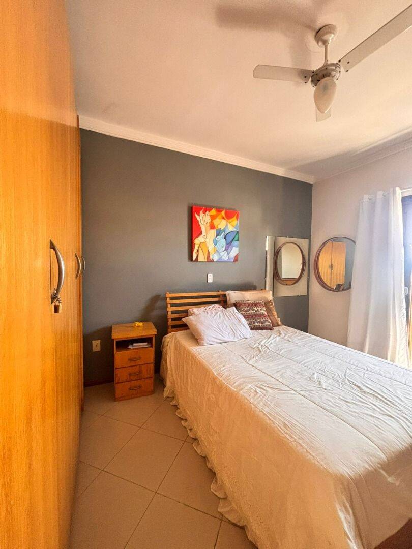 Sobrado com 4 dormitórios à venda, 175 m² por R$ 790.000,00 - Jardim das Indústrias - São José dos Campos/SP