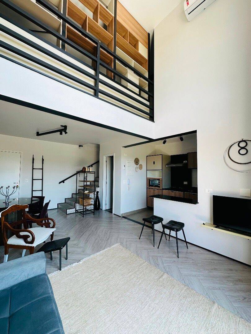 Loft Tarsila, Mobiliado