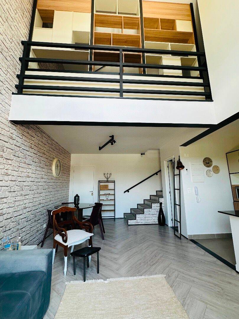Loft Tarsila, Mobiliado