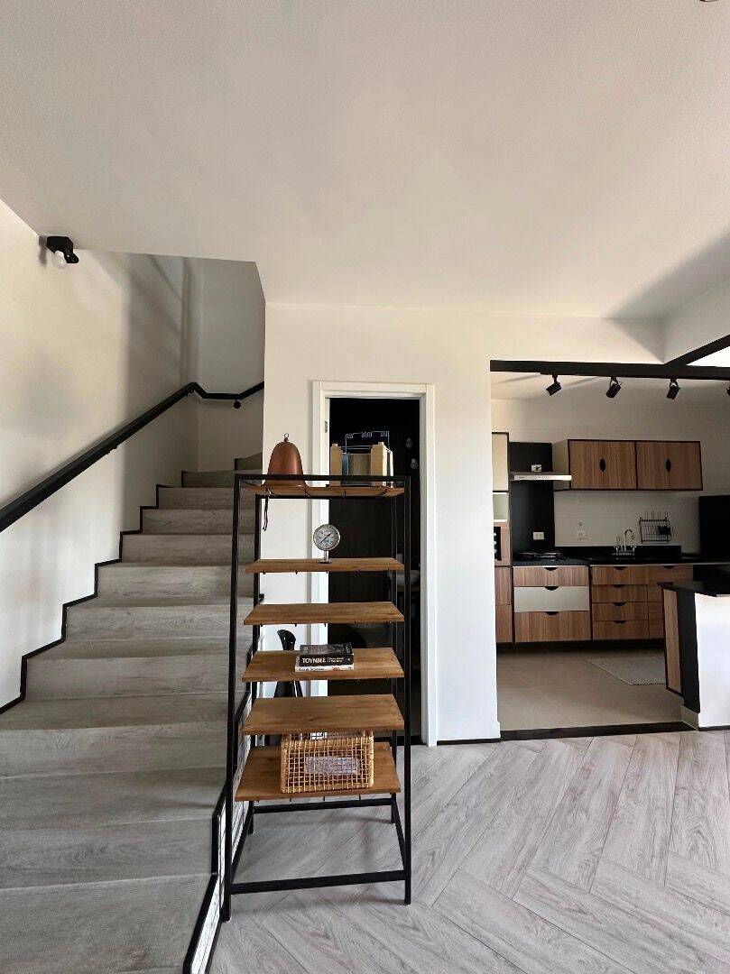 Loft Tarsila, Mobiliado