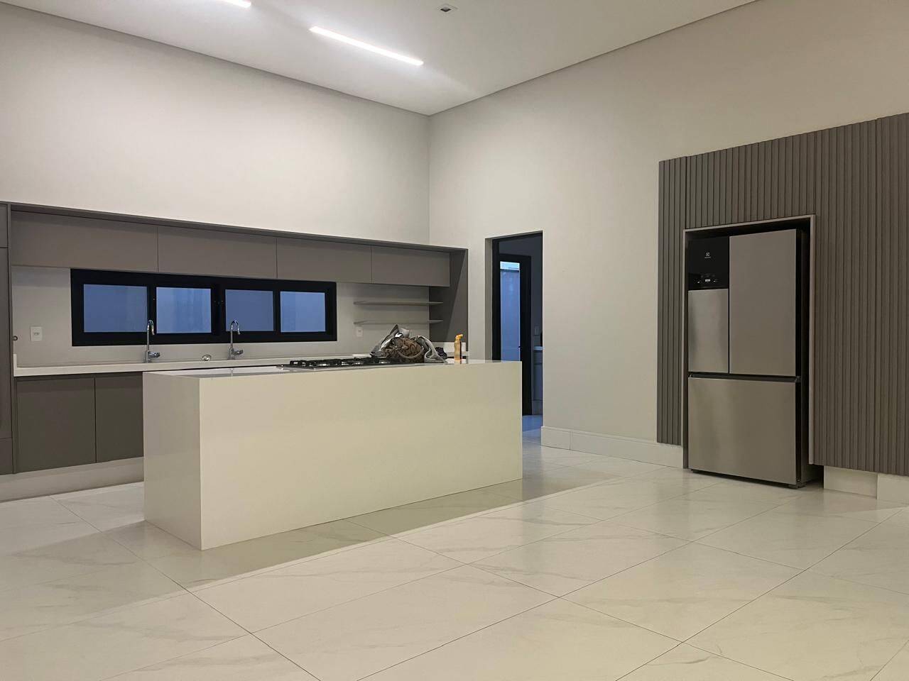 Casa com 3 dormitórios, 295 m² - venda por R$ 4.300.000,00 ou aluguel por R$ 19.222,67/mês - Jardim do Golfe - São José dos Campos/SP