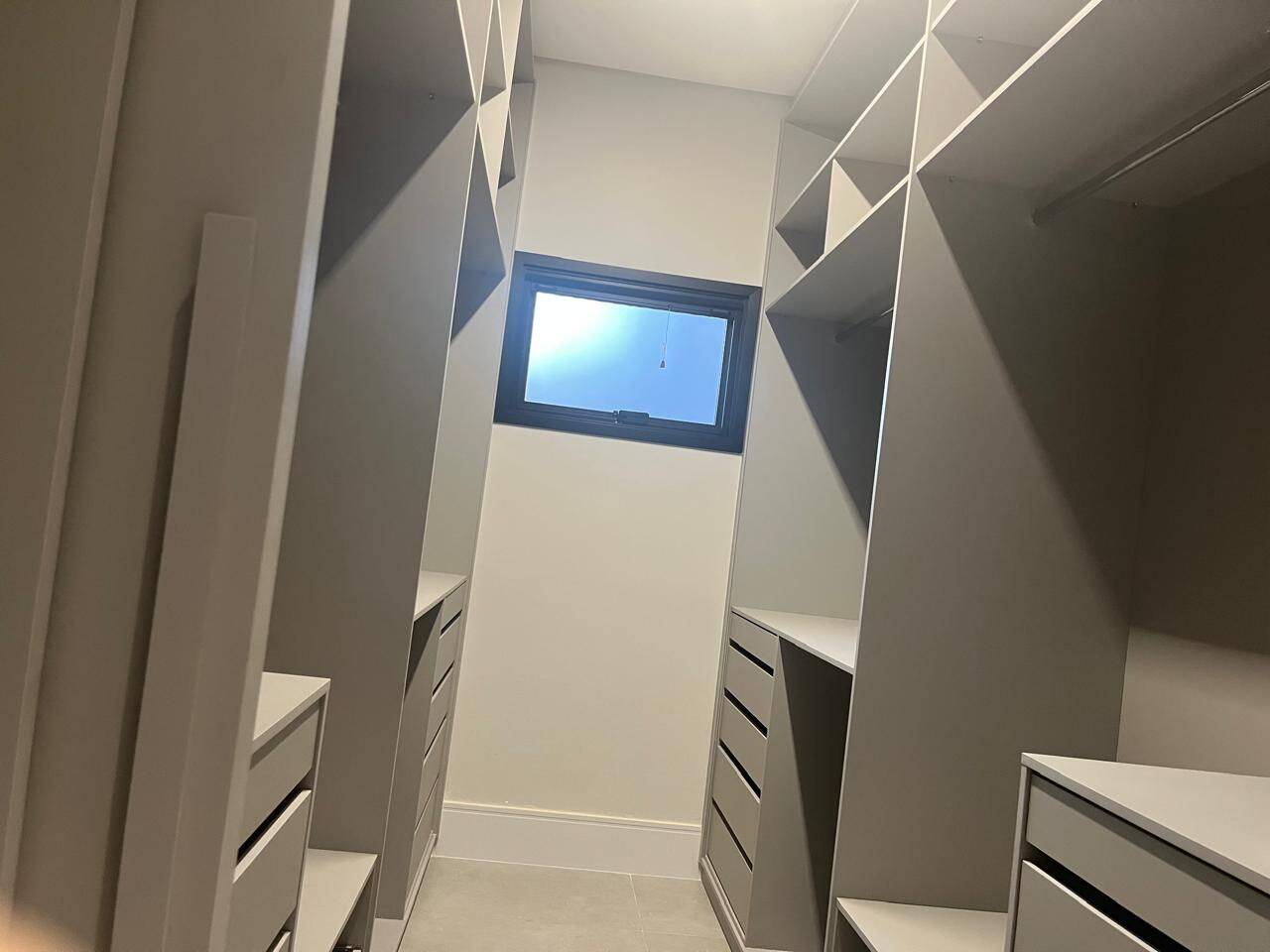 Casa com 3 dormitórios, 295 m² - venda por R$ 4.300.000,00 ou aluguel por R$ 19.222,67/mês - Jardim do Golfe - São José dos Campos/SP