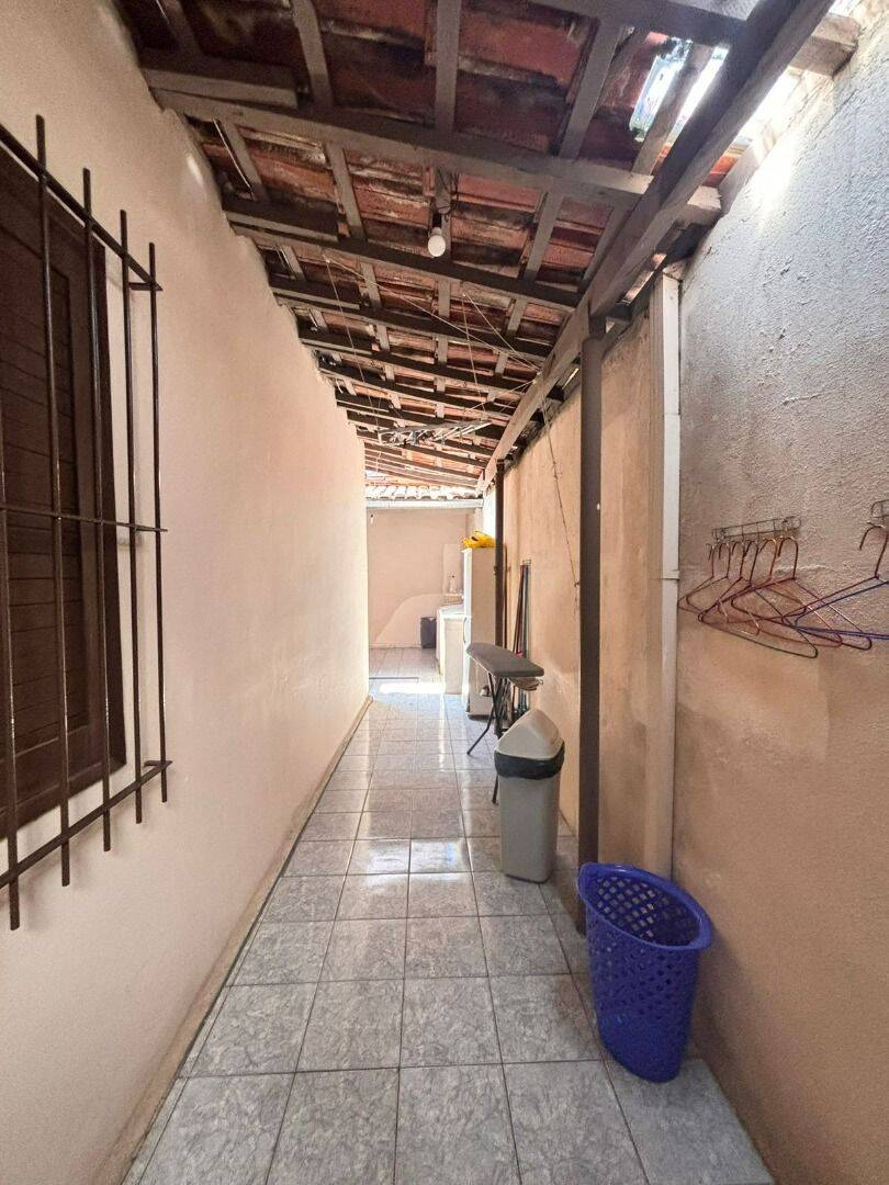 Casa com 2 dormitórios à venda, 64 m² por R$ 450.000 - Jardim Alvorada - São José dos Campos/SP