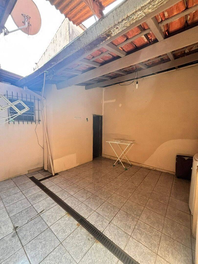 Casa com 2 dormitórios à venda, 64 m² por R$ 450.000 - Jardim Alvorada - São José dos Campos/SP