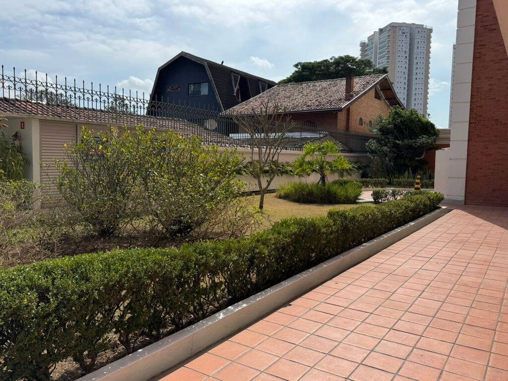 EXCLUSIVIDADE - Apartamento à venda Edifício May Flower – 243 m²