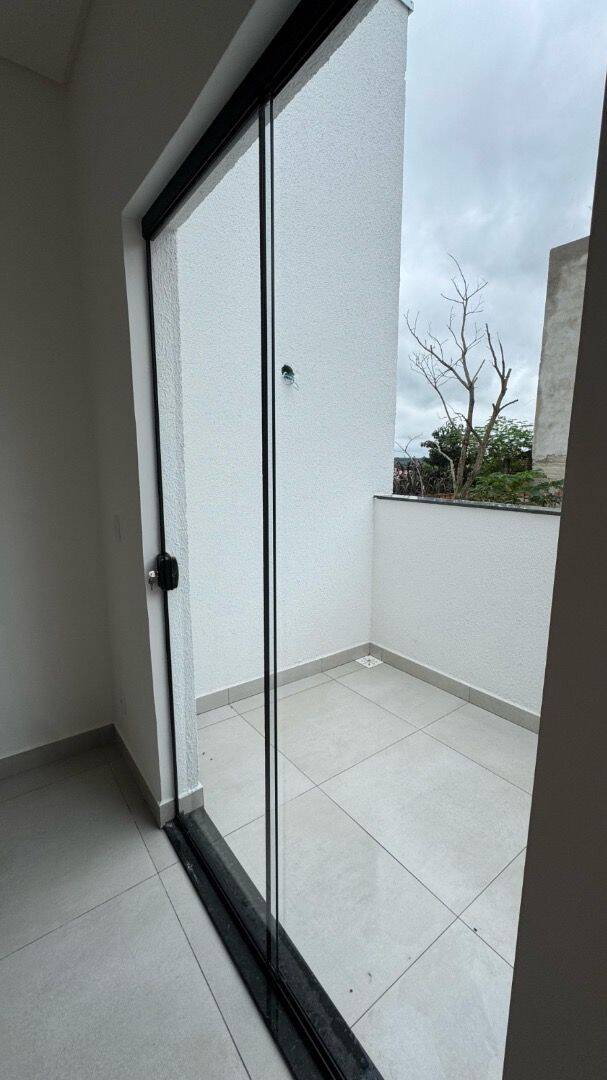 Casa com 3 dormitórios à venda, 196 m² por R$ 700.000,00 - Jardim Santa Júlia - São José dos Campos/SP