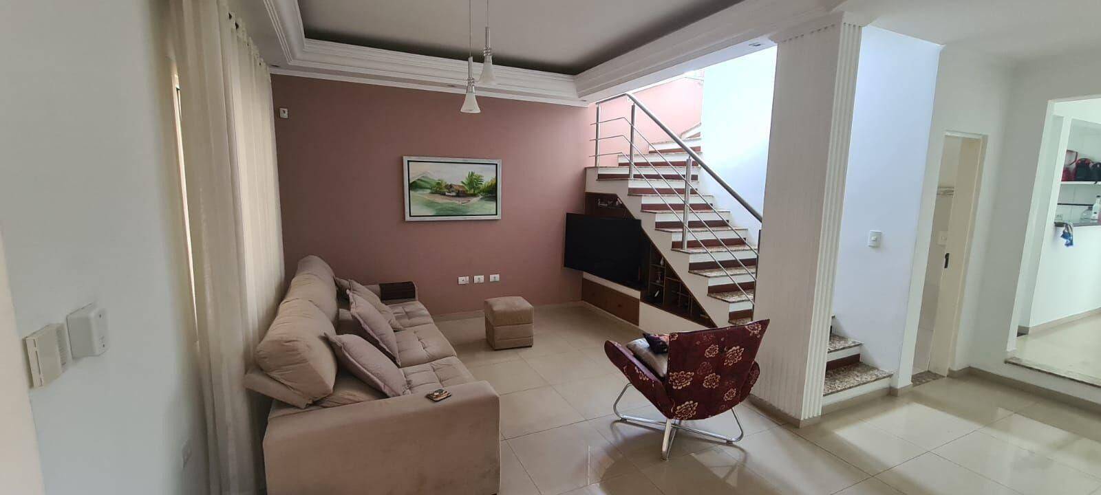 Sobrado com 3 dormitórios à venda, 242 m² - Villa Branca - Jacareí/SP