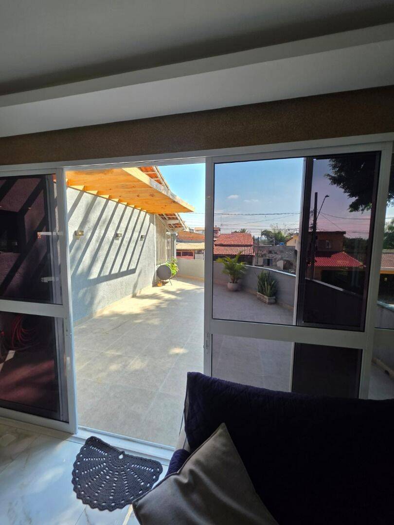 Casa com 3 dormitórios à venda, 260 m² por R$ 690.000 - Jardim Limoeiro - São José dos Campos/SP