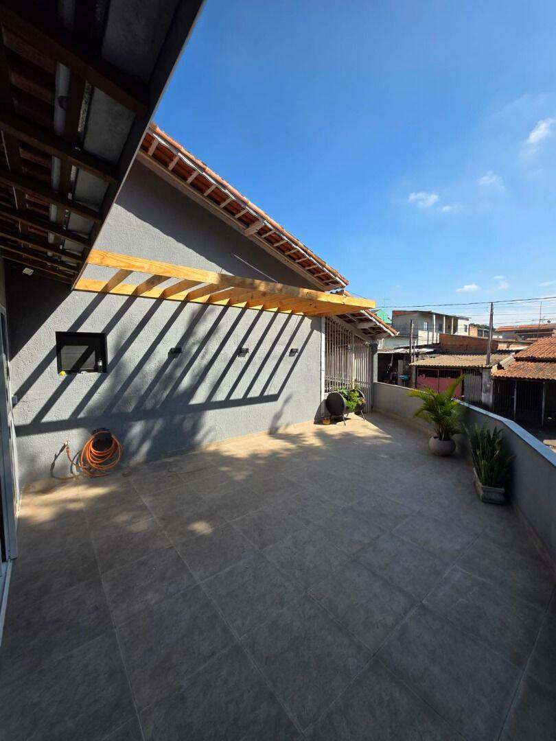 Casa com 3 dormitórios à venda, 260 m² por R$ 690.000 - Jardim Limoeiro - São José dos Campos/SP