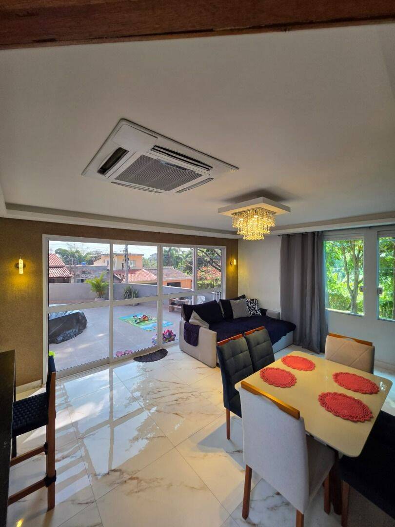Casa com 3 dormitórios à venda, 260 m² por R$ 690.000 - Jardim Limoeiro - São José dos Campos/SP