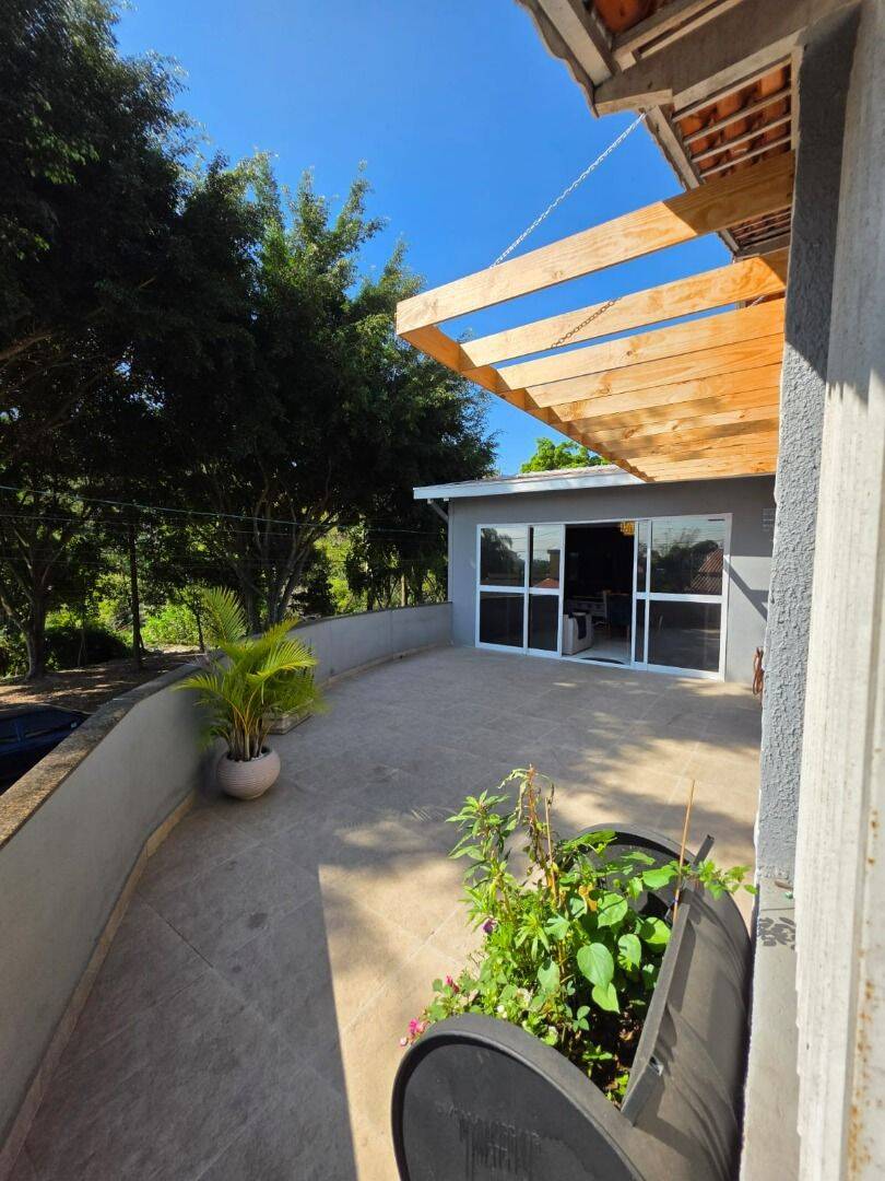 Casa com 3 dormitórios à venda, 260 m² por R$ 690.000 - Jardim Limoeiro - São José dos Campos/SP