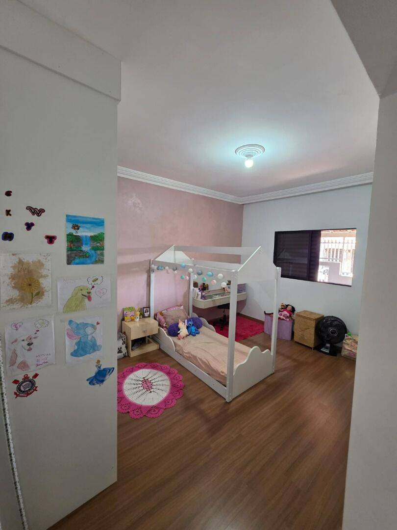Casa com 3 dormitórios à venda, 260 m² por R$ 690.000 - Jardim Limoeiro - São José dos Campos/SP