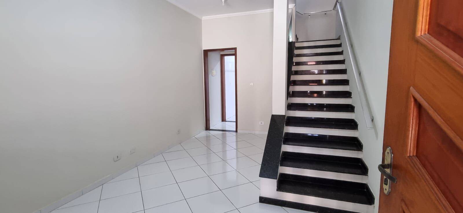 Sobrado com 4 dormitórios à venda, 120 m² por R$ 680.000 - Bosque dos Eucaliptos - São José dos Campos/SP