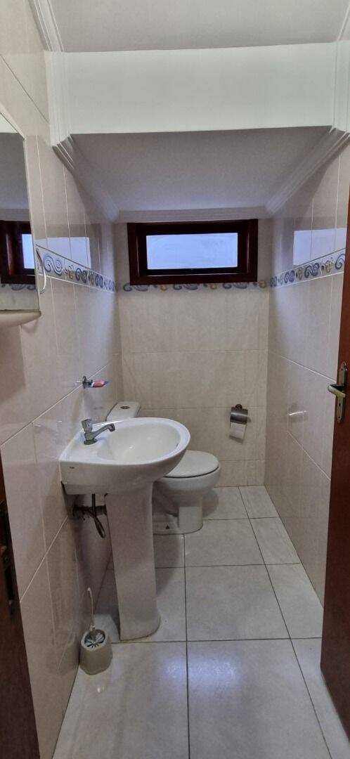 Sobrado com 4 dormitórios à venda, 120 m² por R$ 680.000 - Bosque dos Eucaliptos - São José dos Campos/SP
