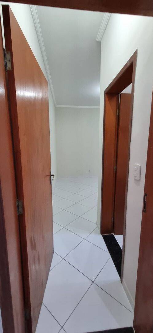 Sobrado com 4 dormitórios à venda, 120 m² por R$ 680.000 - Bosque dos Eucaliptos - São José dos Campos/SP