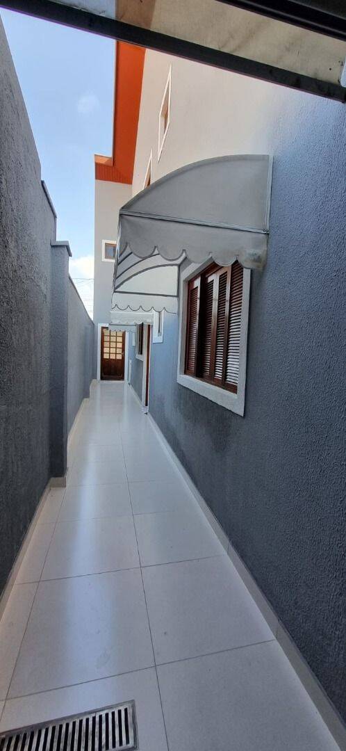 Sobrado com 4 dormitórios à venda, 120 m² por R$ 680.000 - Bosque dos Eucaliptos - São José dos Campos/SP