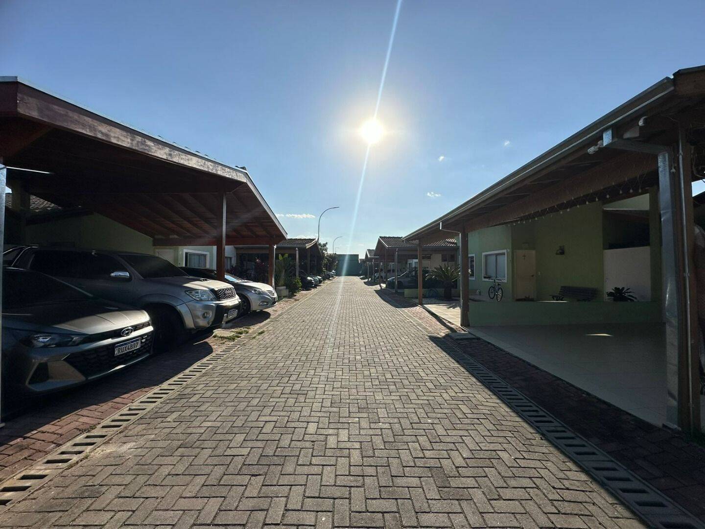 Casa com 3 dormitórios à venda, 90 m² por R$ 398.000 - Cidade Salvador - Jacareí/SP