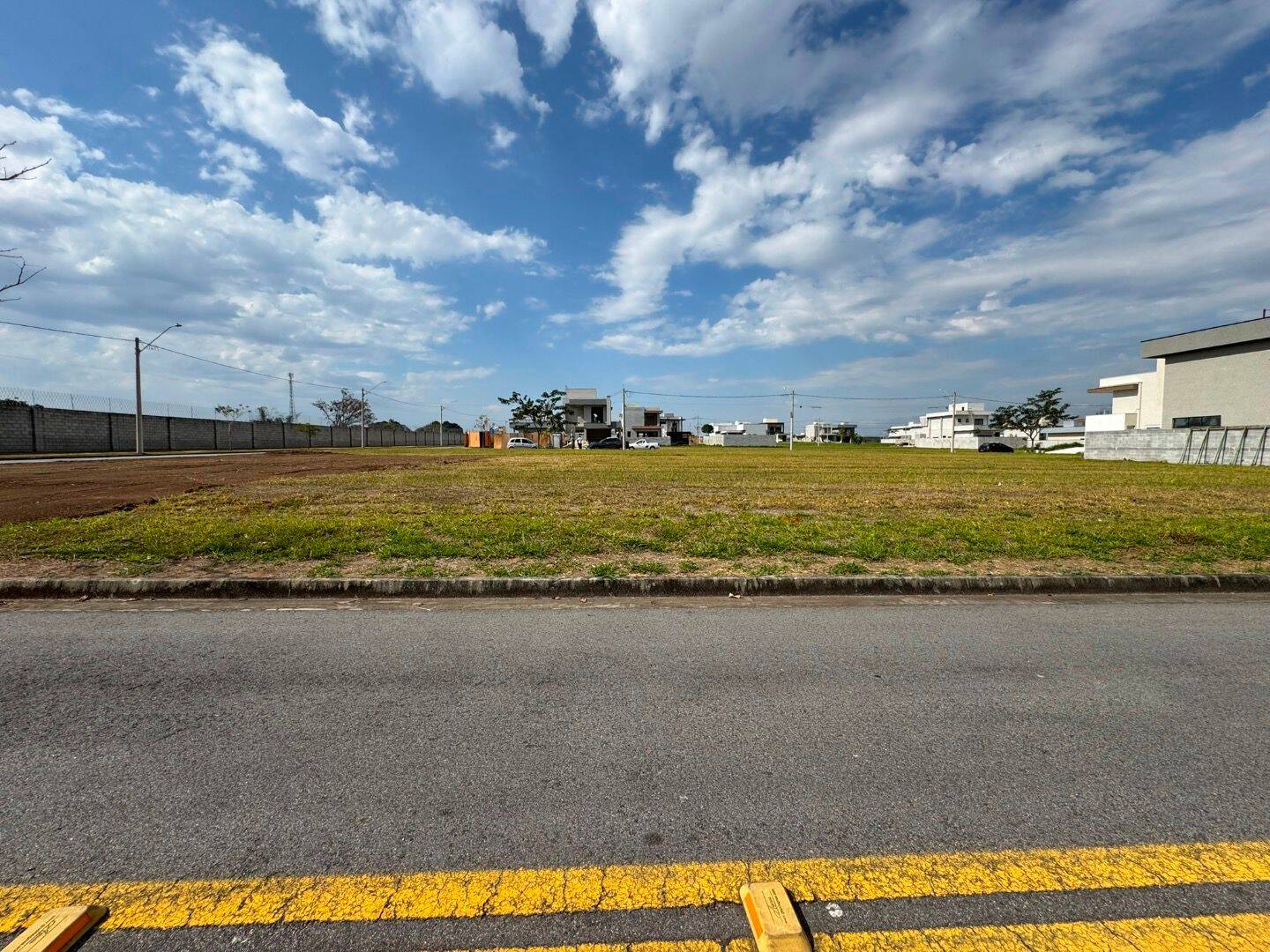 Terreno à venda, 250 m² por R$ 340.000,00 - Jardim das Flores - São José dos Campos/SP