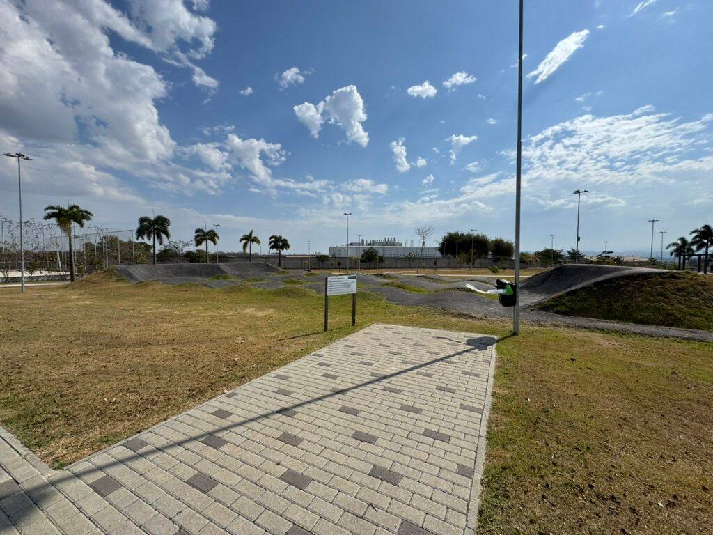Terreno à venda, 250 m² por R$ 340.000 - Jardim das Flores - São José dos Campos/SP
