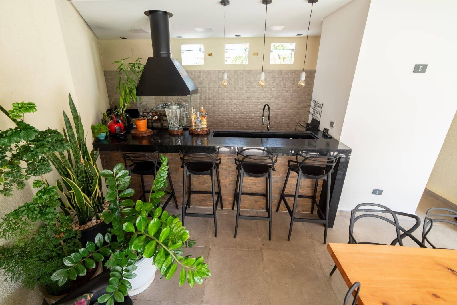 Sobrado com 3 dormitórios à venda, 130 m² por R$ 1.300.000,00 - Urbanova - São José dos Campos/SP