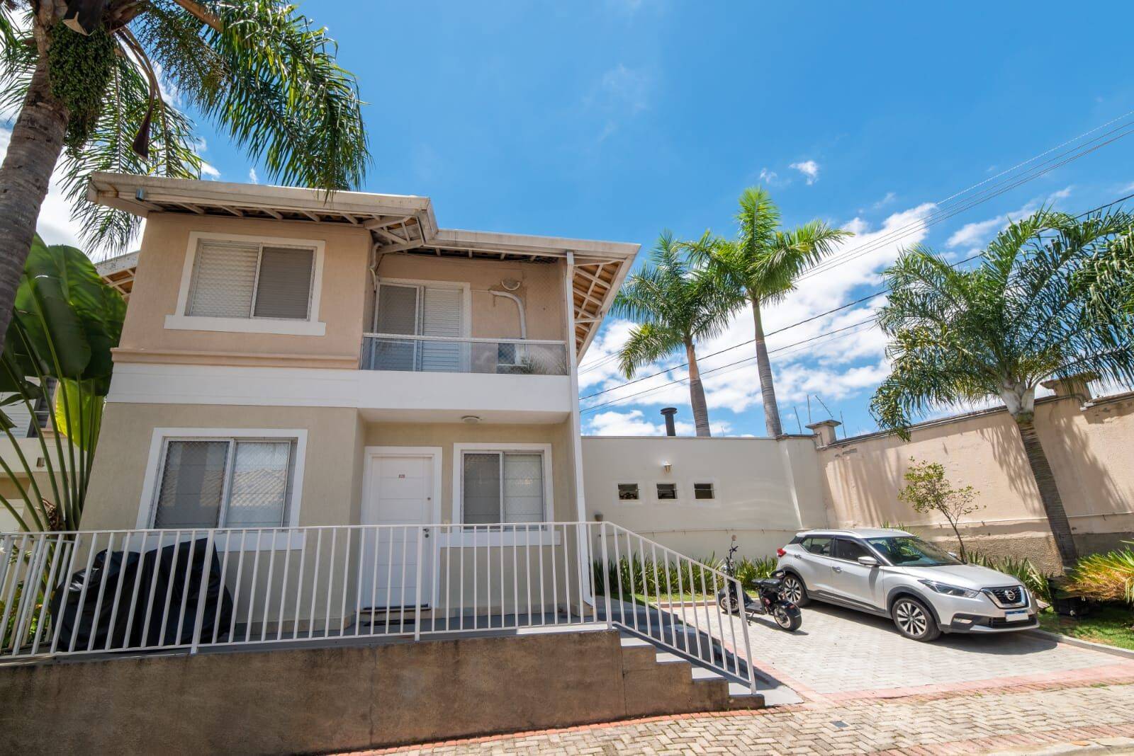 Sobrado com 3 dormitórios à venda, 130 m² por R$ 1.300.000,00 - Urbanova - São José dos Campos/SP