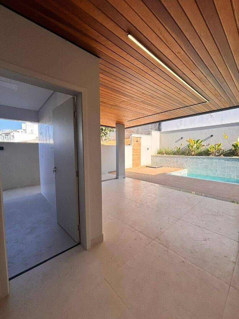 Sobrado com 4 dormitórios, 263 m² - venda por R$ 2.400.000,00 ou aluguel por R$ 12.726,00/mês - Urbanova - São José dos Campos/SP