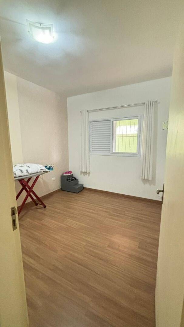 Casa com 4 dormitórios à venda, 170 m² por R$ 645.000 - Villa Branca - Jacareí/SP