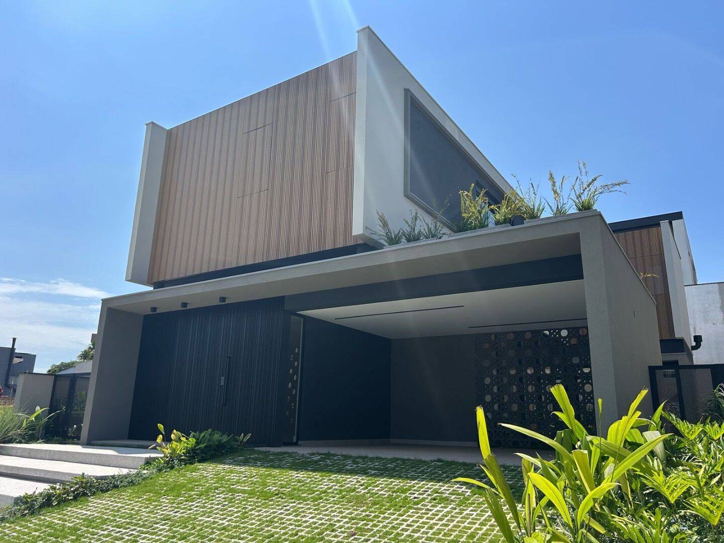 Casa à Venda – Alphaville II – Urbanova – Projeto Exclusivo Sonne Müller