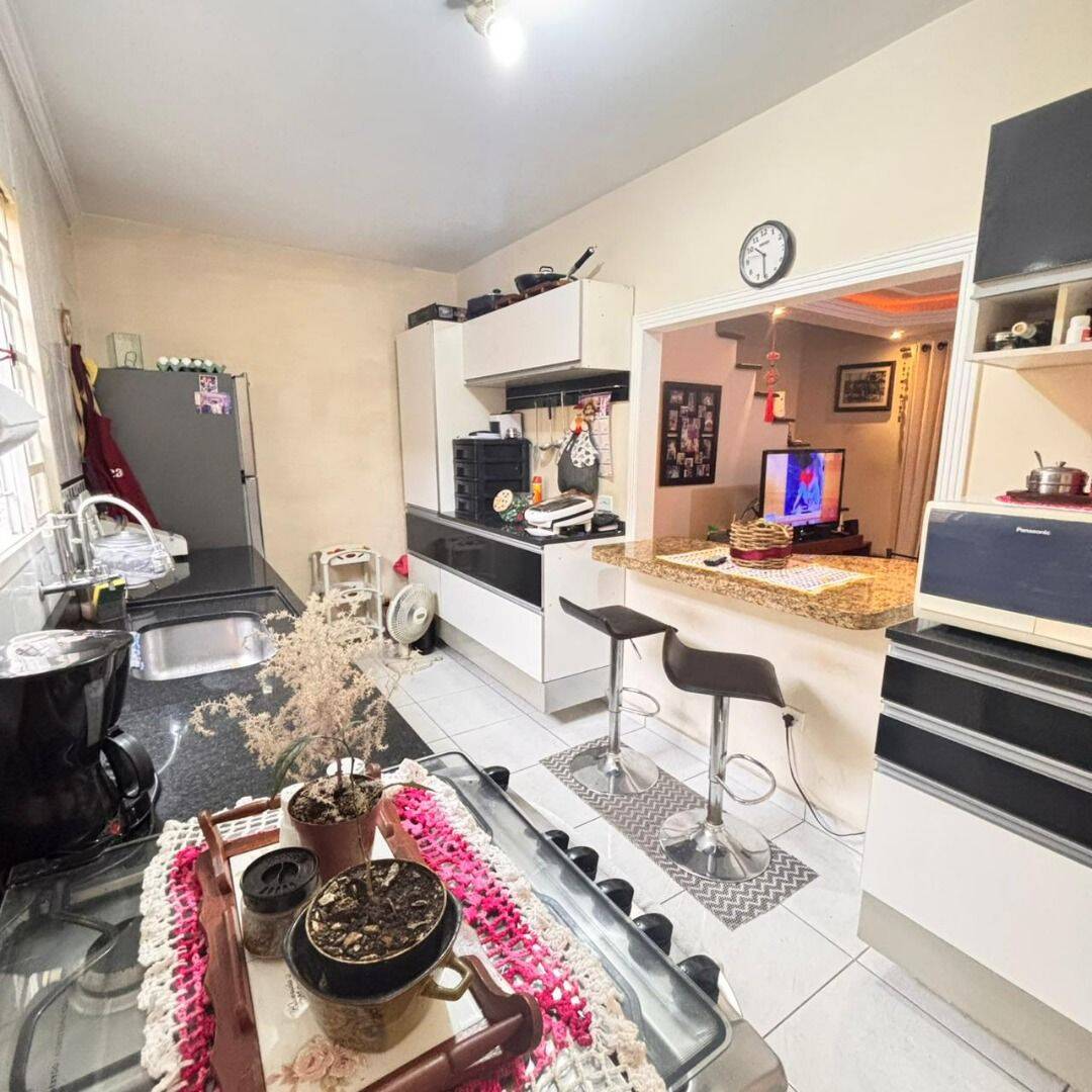 Village com 3 dormitórios à venda, 75 m² por R$ 450.000,00 - Jardim Vale do Sol - São José dos Campos/SP
