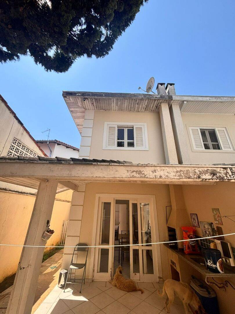 Sobrado com 3 dormitórios à venda, 130 m² por R$ 690.000 - Jardim das Indústrias - São José dos Campos/SP