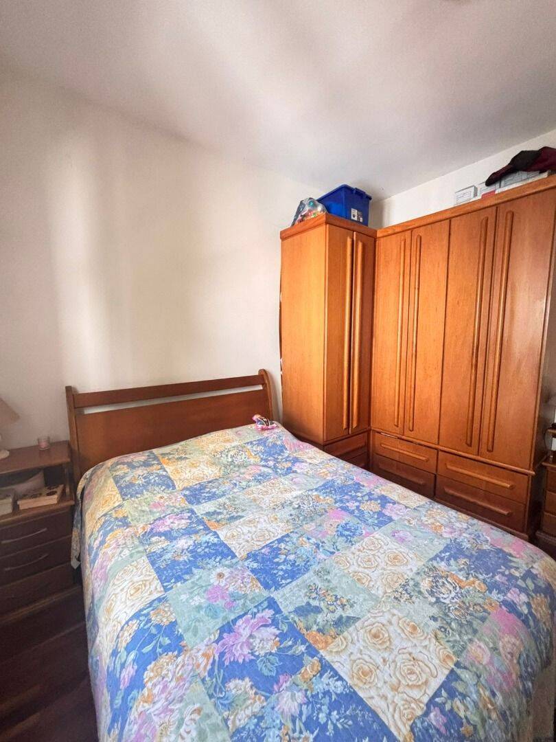 Sobrado com 3 dormitórios à venda, 130 m² por R$ 690.000 - Jardim das Indústrias - São José dos Campos/SP