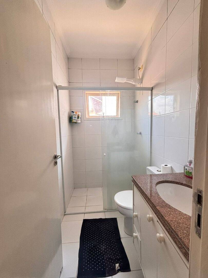 Sobrado com 3 dormitórios à venda, 130 m² por R$ 690.000 - Jardim das Indústrias - São José dos Campos/SP