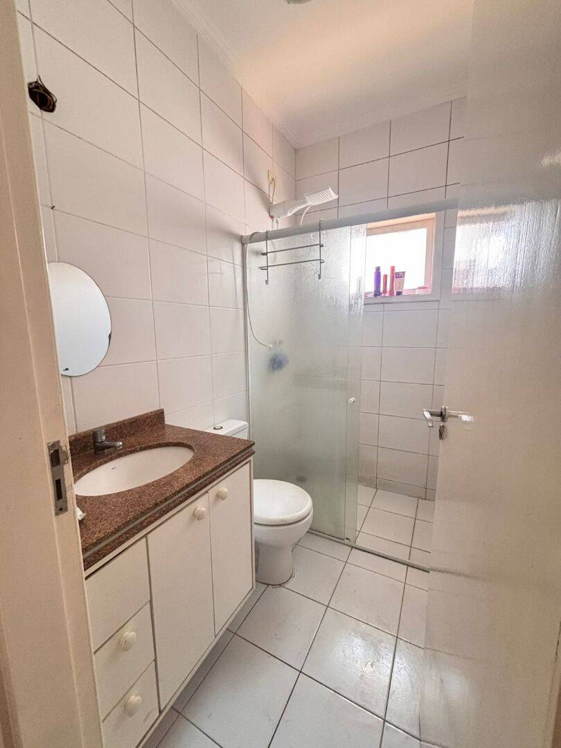 Sobrado com 3 dormitórios à venda, 130 m² por R$ 690.000 - Jardim das Indústrias - São José dos Campos/SP
