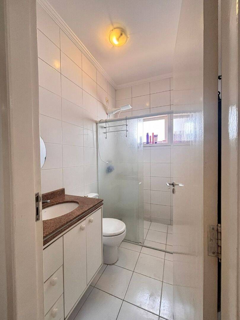 Sobrado com 3 dormitórios à venda, 130 m² por R$ 690.000 - Jardim das Indústrias - São José dos Campos/SP