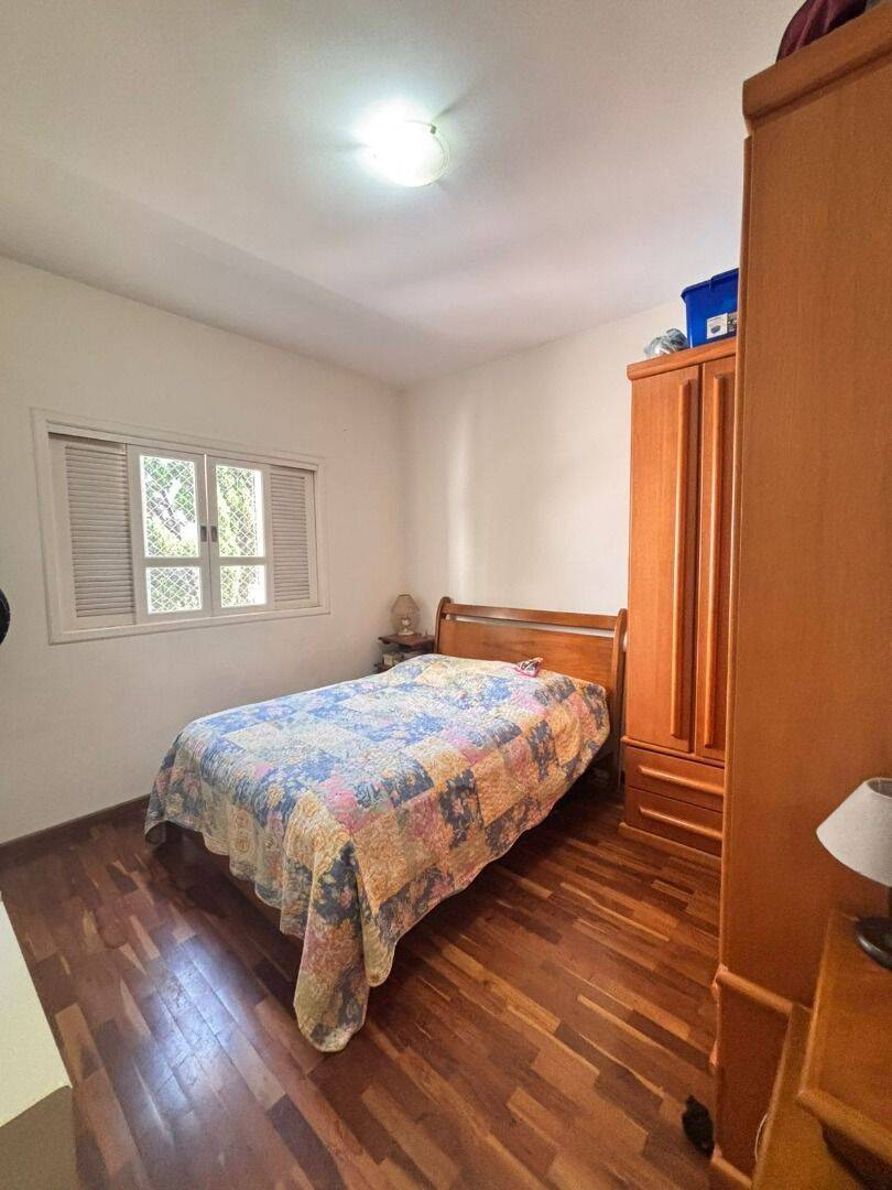 Sobrado com 3 dormitórios à venda, 130 m² por R$ 690.000 - Jardim das Indústrias - São José dos Campos/SP