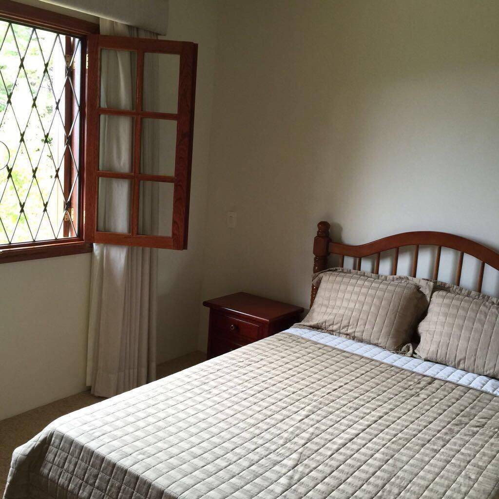 Sobrado com 5 dormitórios à venda, 297 m² por R$ 2.200.000,00 - Atalaia - Campos do Jordão/SP