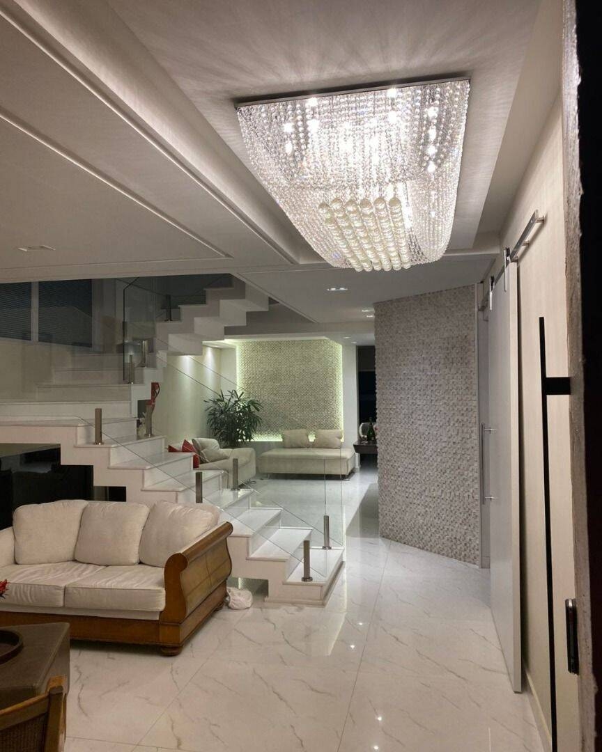 Casa à Venda no Condomínio Altos da Serra I – Urbanova, São José dos Campos