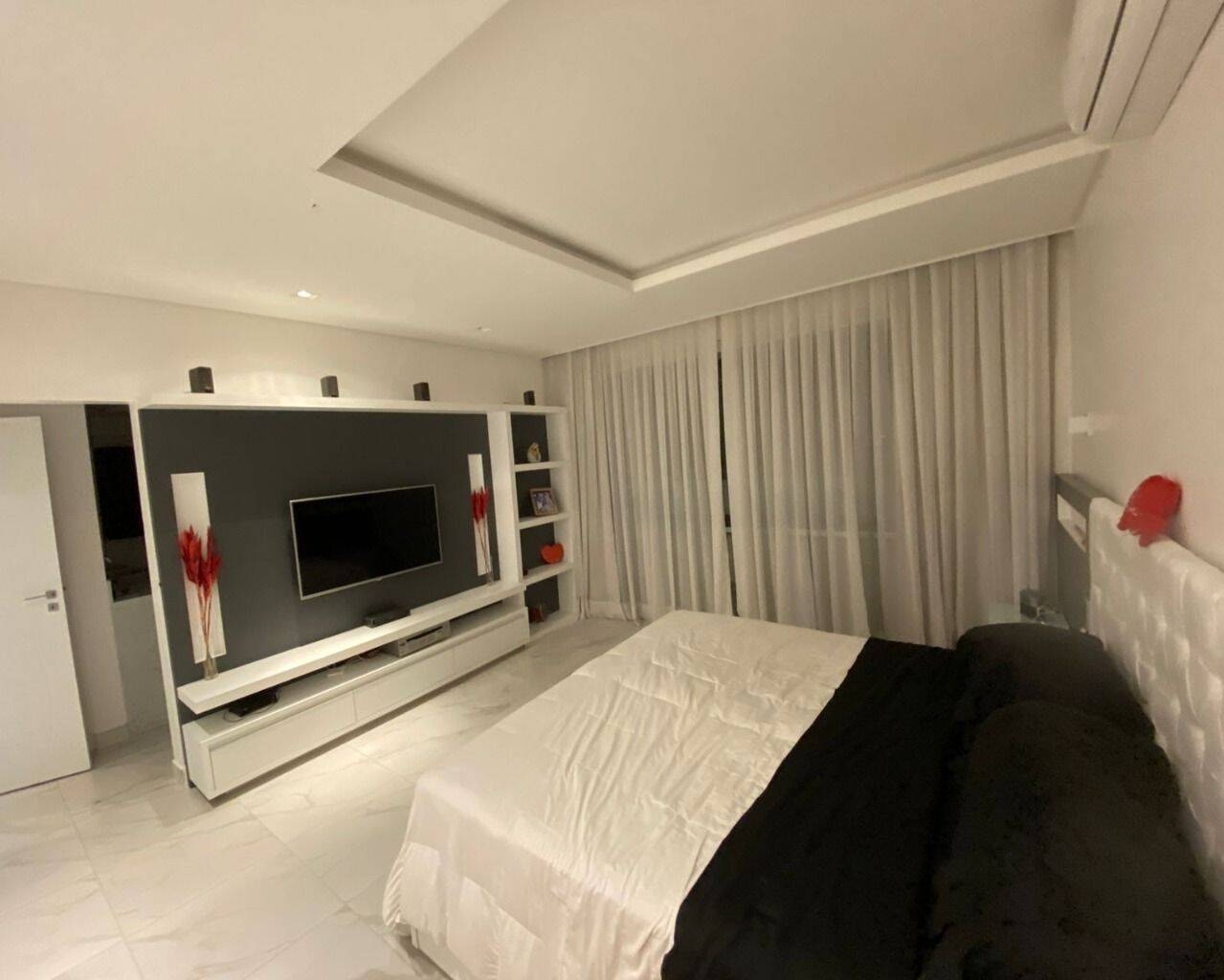 Casa à Venda no Condomínio Altos da Serra I – Urbanova, São José dos Campos