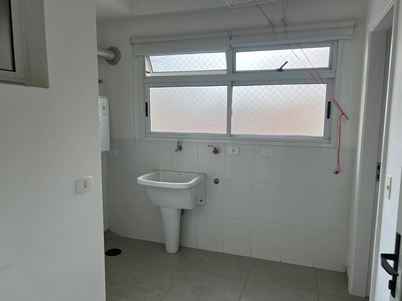 Apartamento 3 Dormitorios 129m²  à Venda – Edifício Manhattan Vila Adyana