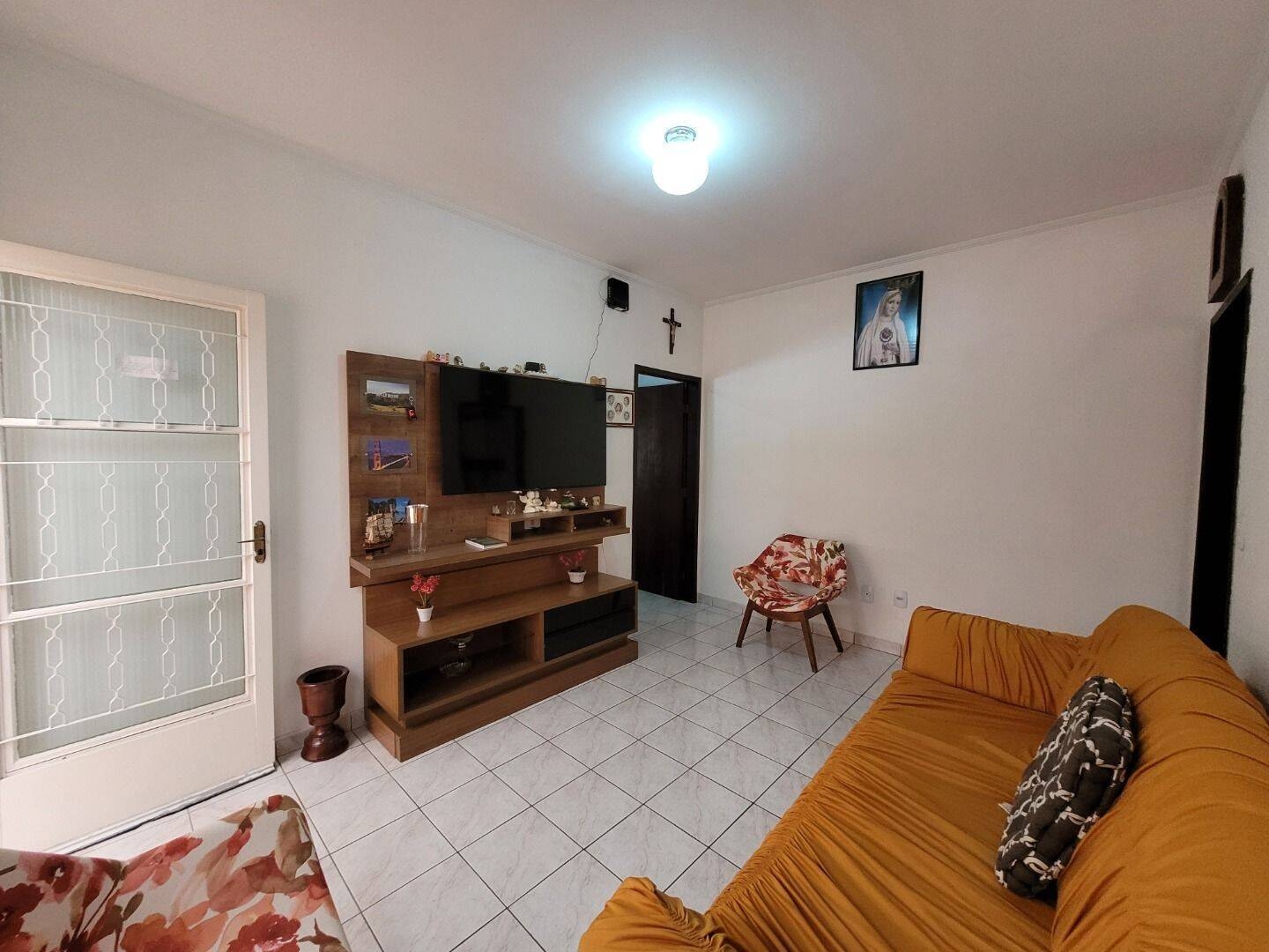 Venda ou Permuta - Casa com 3 Dormitórios no Morumbi - São José dos Campos