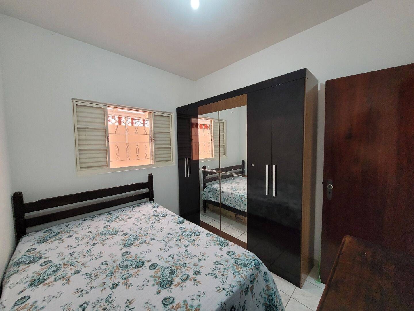 Venda ou Permuta - Casa com 3 Dormitórios no Morumbi - São José dos Campos