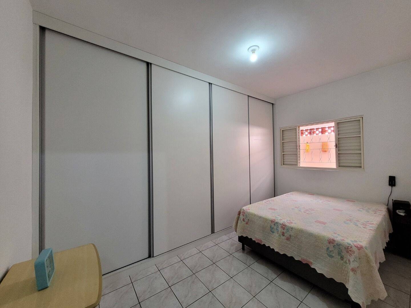 Venda ou Permuta - Casa com 3 Dormitórios no Morumbi - São José dos Campos