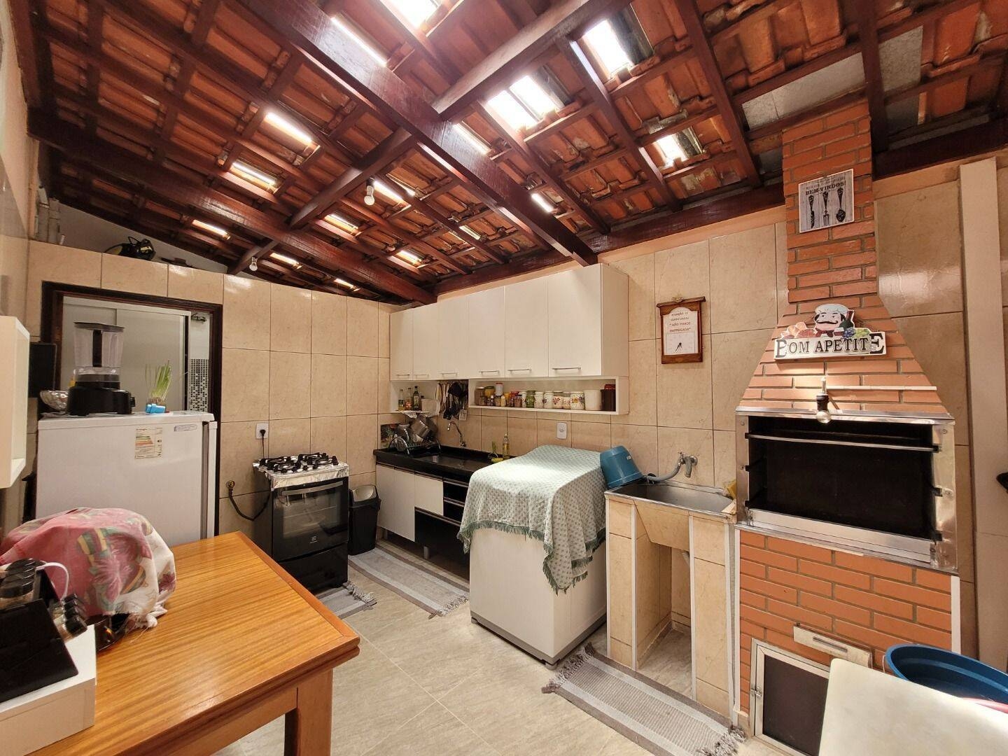 Venda ou Permuta - Casa com 3 Dormitórios no Morumbi - São José dos Campos