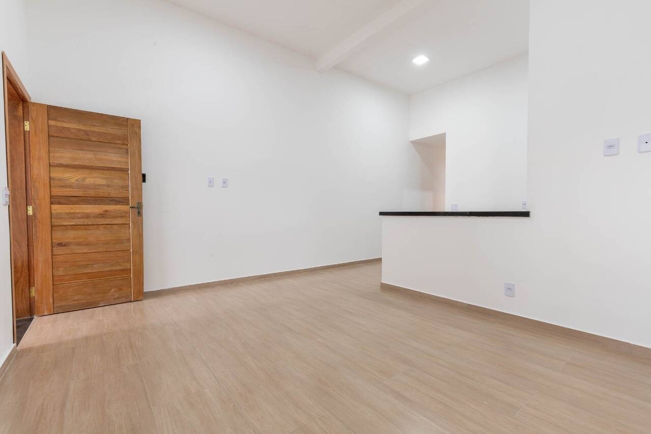 Casa Térrea Nova Venda ou Permuta no Jardim Satélite - São José dos Campos