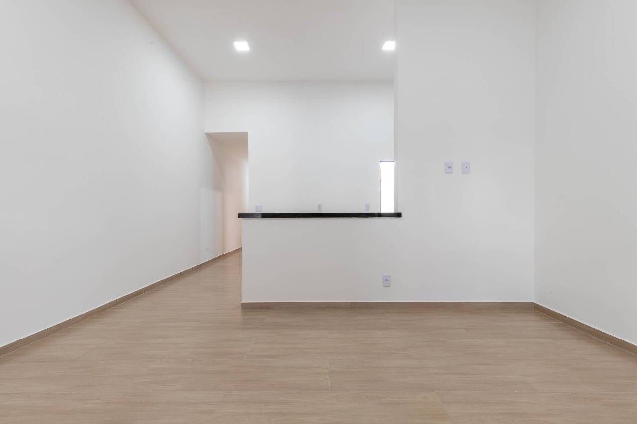 Casa Térrea Nova Venda ou Permuta no Jardim Satélite - São José dos Campos